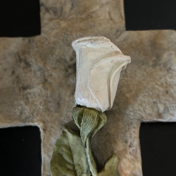 Rose Cross with White Rose.NWT - Picture 5 of 7